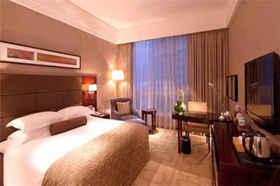 五星级尊享体验 鸢飞大酒店